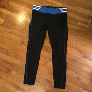 Victoria’s Secret Pink leggings